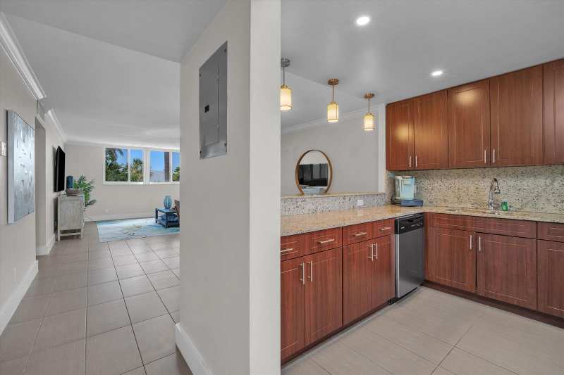 601 N Ocean Boulevard # 203, Boca Raton FL 33432
