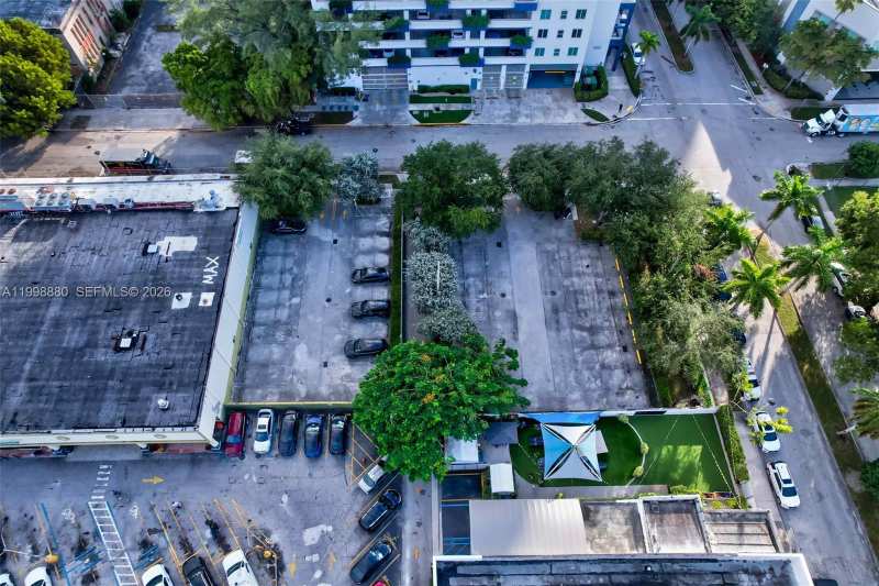 275 NE 18th St # 1, Miami FL 33132
