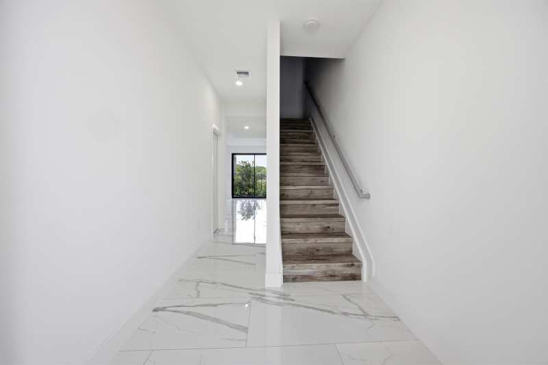 1544 NW 1st Avenue, Pompano Beach FL 33060