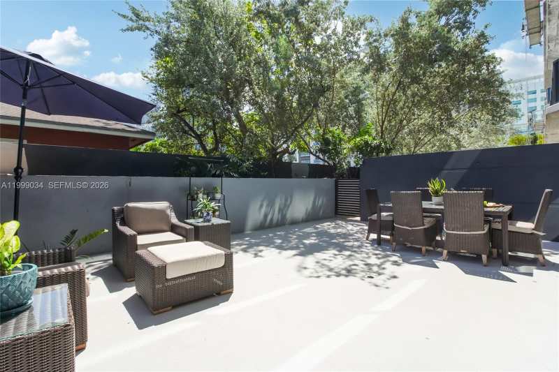 201 SW 17th Rd # 311, Miami FL 33129