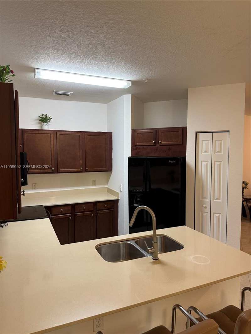 290 NW 109th Ave # 107, Miami FL 33172
