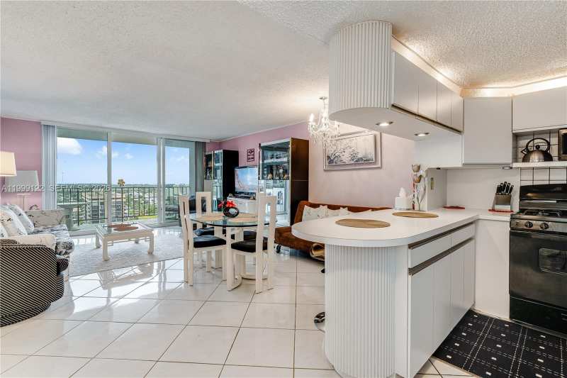 2030 S Ocean Dr # 1903, Hallandale Beach FL 33009