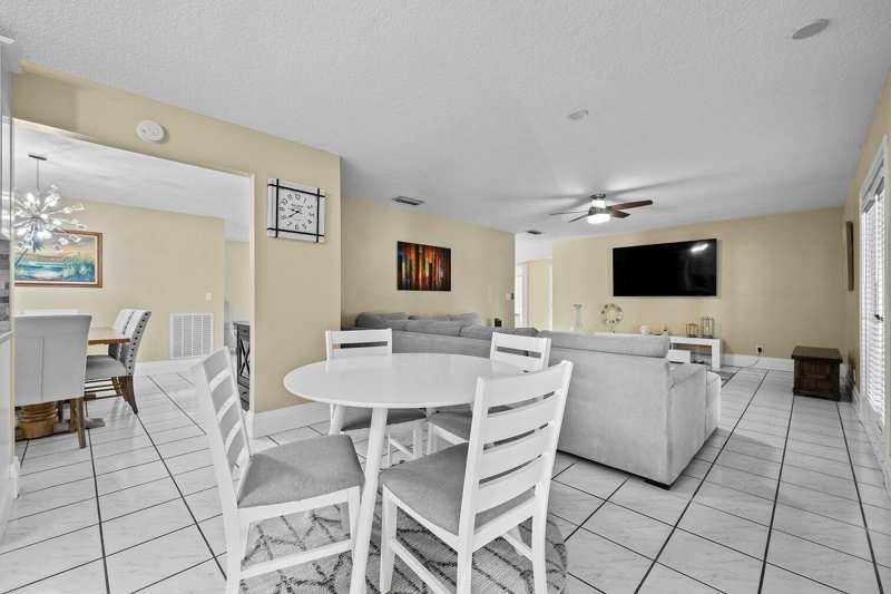 13724 Lilac Place, Wellington FL 33414