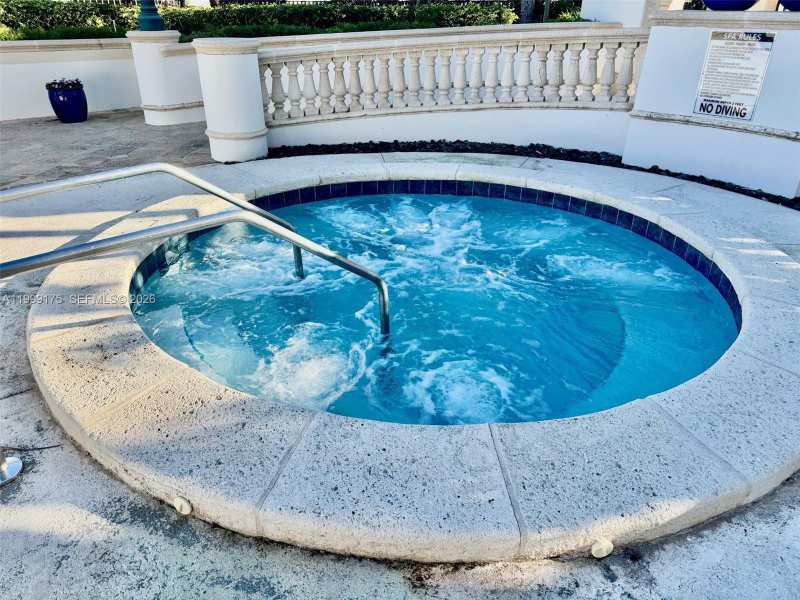 2000 Island Blvd # 1801, Aventura FL 33160