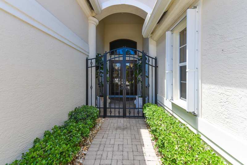 14284 Stroller Way, Wellington FL 33414