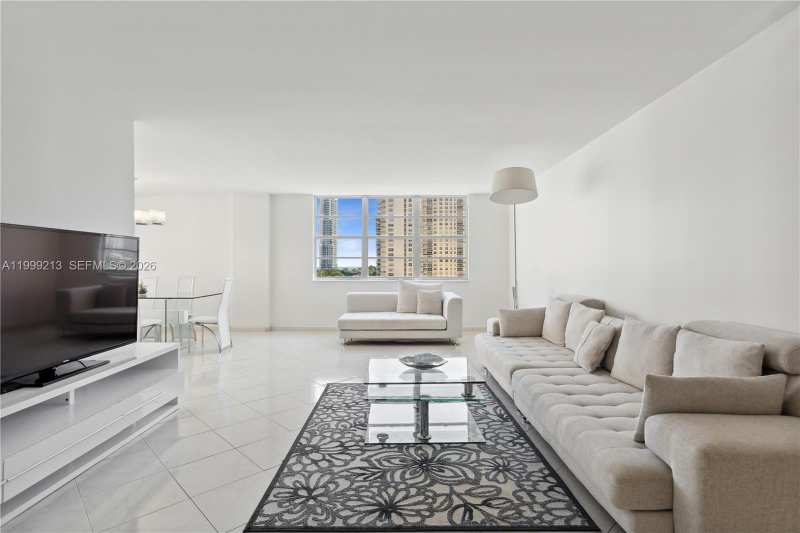 250 174th St # 605, Sunny Isles Beach FL 33160
