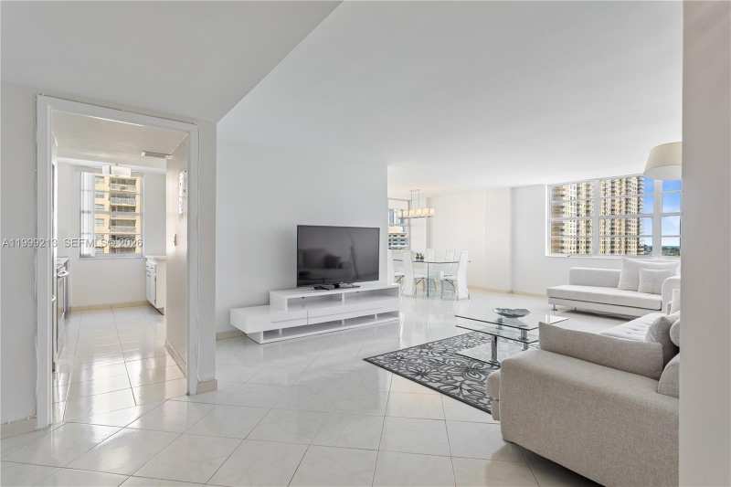 250 174th St # 605, Sunny Isles Beach FL 33160