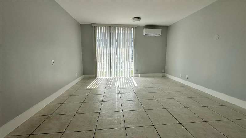 16450 NW 2nd Avenue # 102, Miami FL 33169
