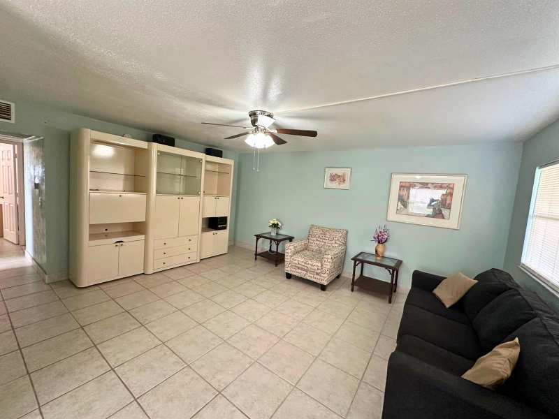 337 Saxony H Way # 337, Delray Beach FL 33446