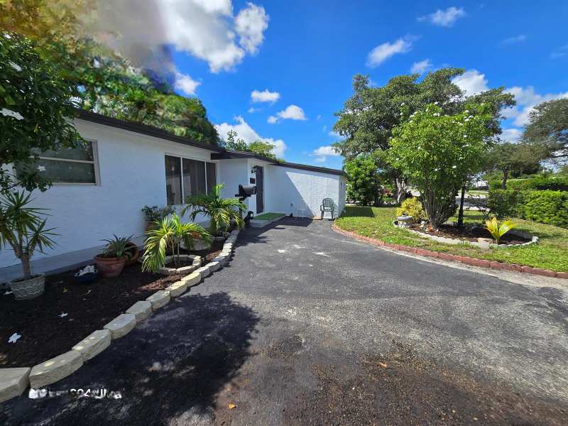 6138 Southgate Boulevard, Margate FL 33068