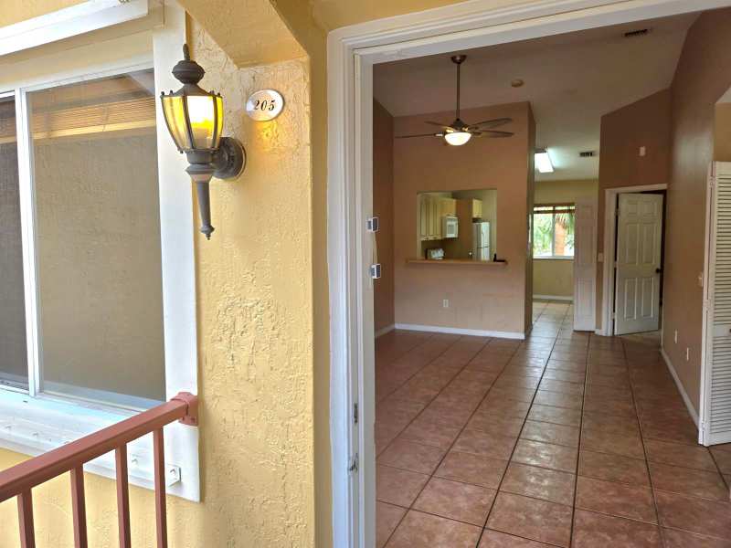 7900 NW 6th Street # 205, Pembroke Pines FL 33024