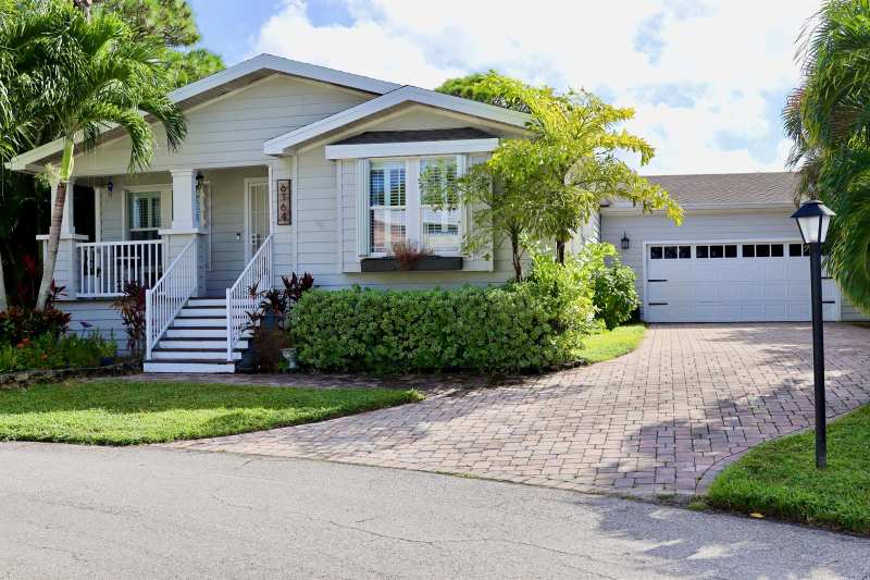 6164 N Ironwood Lane, Atlantis FL 33462