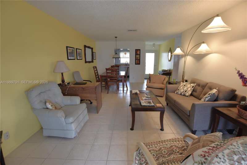 2688 Dudley Drive # J, West Palm Beach FL 33415