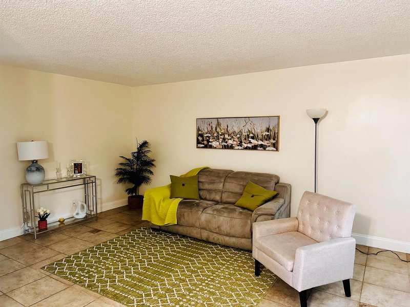 13500 SW 1st Street # 111u, Pembroke Pines FL 33027