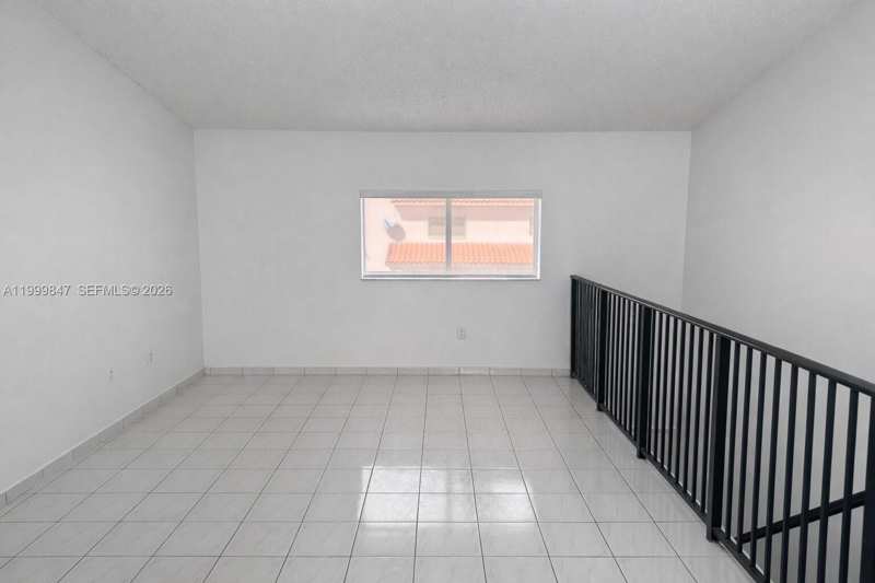 7891 W 29th Way # 202, Hialeah FL 33018