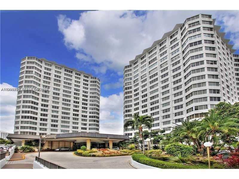 999 Brickell Bay Dr # 1408, Miami FL 33131
