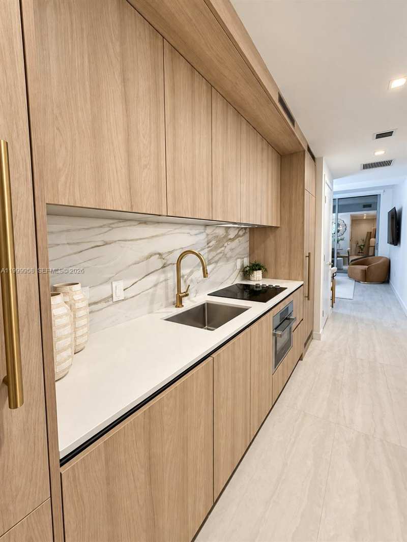 77 SE 5TH STREET # 2905, Miami FL 33131