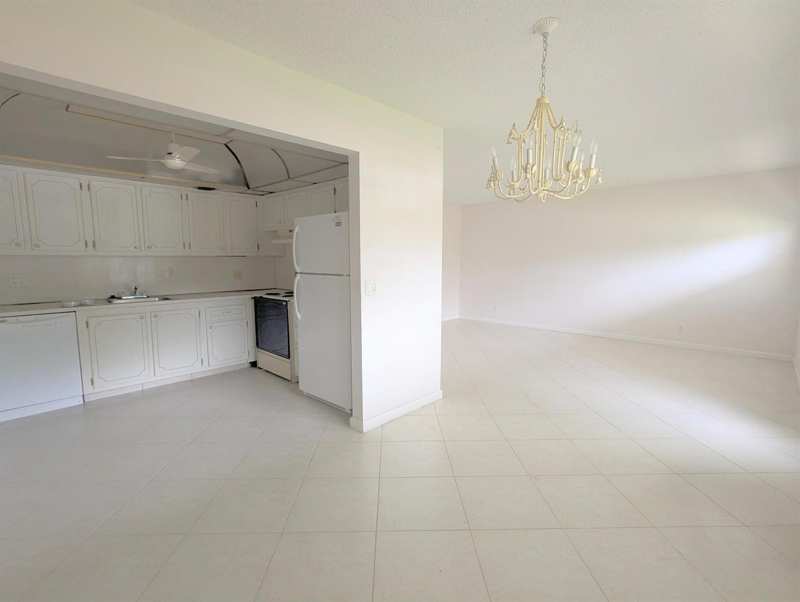 222 Somerset L, West Palm Beach FL 33417
