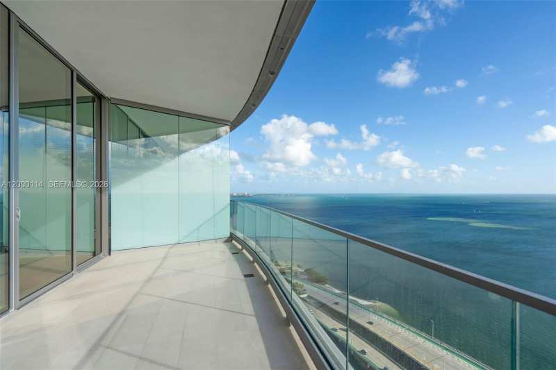 175 SE 25 RD # 3003, Miami FL 33129