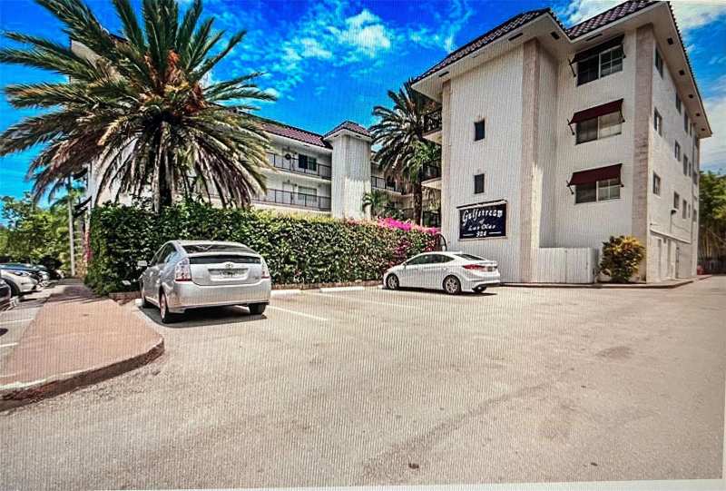 924 SE 2nd Street # 20, Fort Lauderdale FL 33301