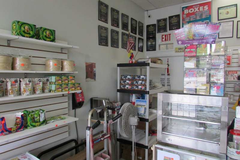 4330 SW 8th St, Coral Gables FL 33134