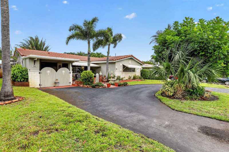 1931 NE 27th Street, Lighthouse Point FL 33064