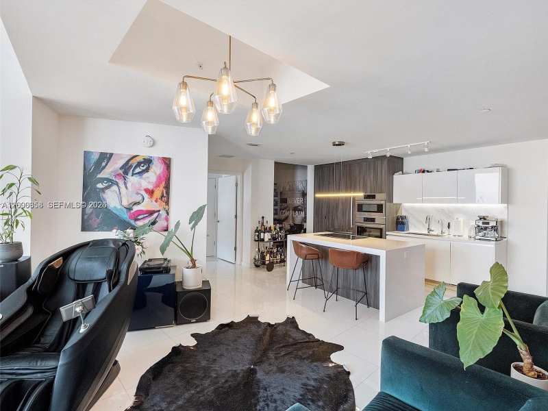 851 NE 1st Ave # 4109, Miami FL 33132