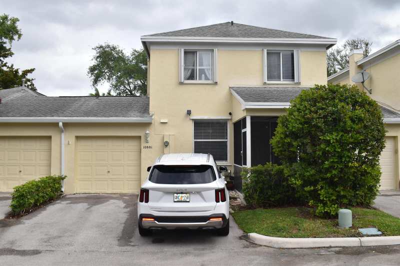 10881 Sea Hibiscus Lane, Tamarac FL 33321