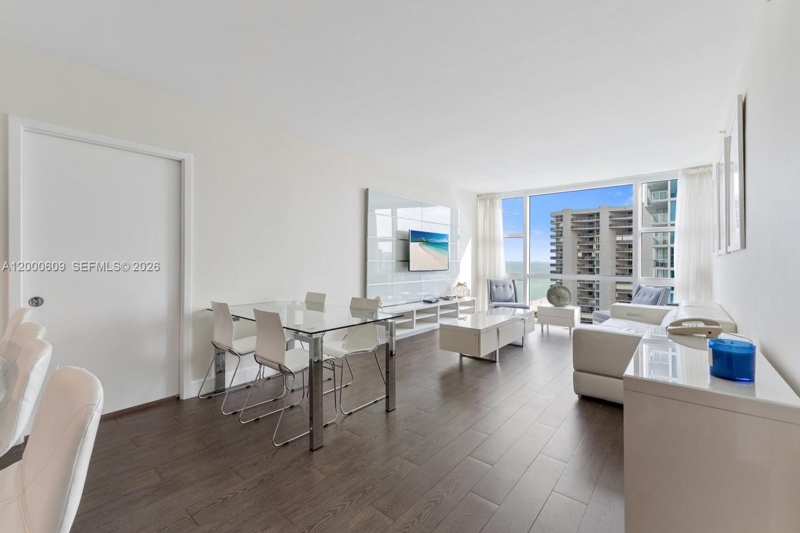 6801 Collins Ave, Miami Beach FL 33141