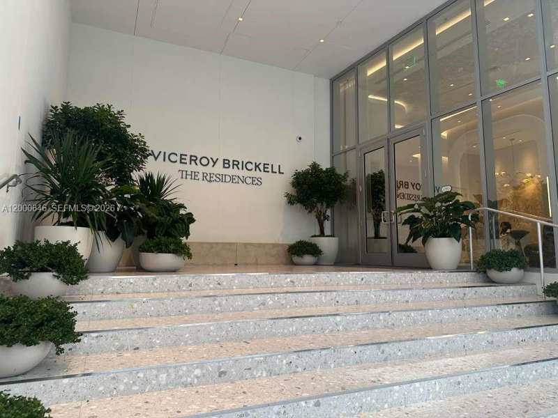 77 SE 5th Street # 2013, Miami FL 33131