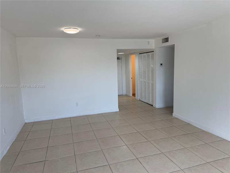 15201 NE 6th Ave # C304, Miami FL 33162