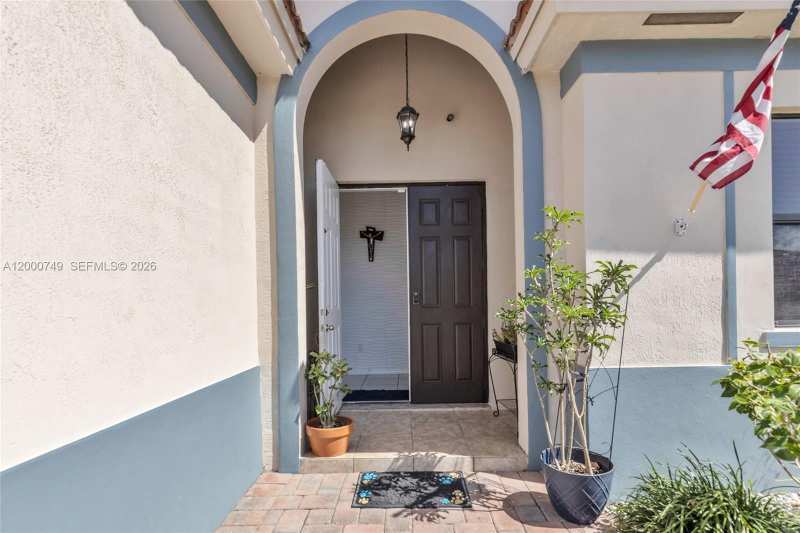 13501 SW 272nd Ter, Homestead FL 33032