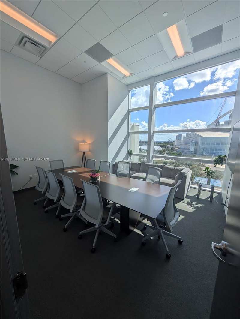 1501 Biscayne Blvd # C1, Miami FL 33132