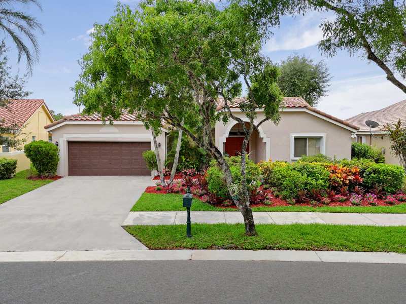 1968 Water Ridge Drive, Weston FL 33326