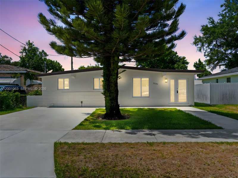 3231 NW 48th Ter, Miami FL 33142