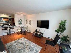2775 NE 187th St # 319, Aventura FL 33180