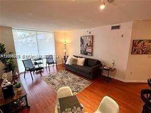 2775 NE 187th St # 319, Aventura FL 33180