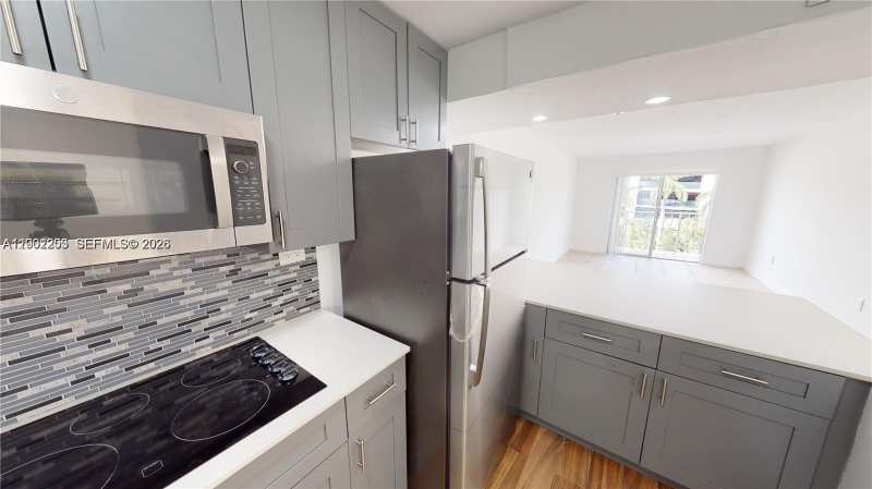 453 SW 2nd St # 301C, Miami FL 33130