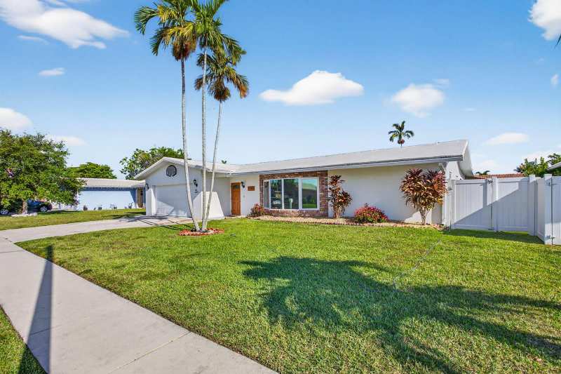 6701 NW 20th Street, Margate FL 33063