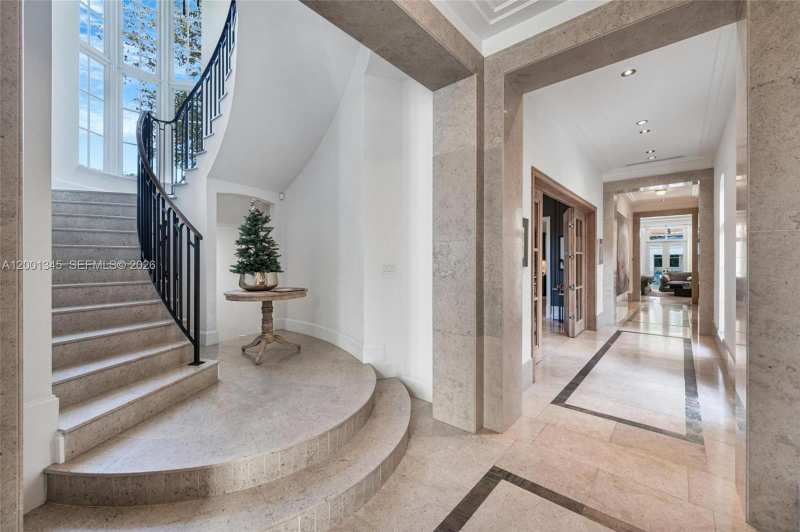 9741 W Suburban Dr, Pinecrest FL 33156