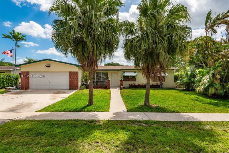 401 NW 93rd Ave, Pembroke Pines FL 33024
