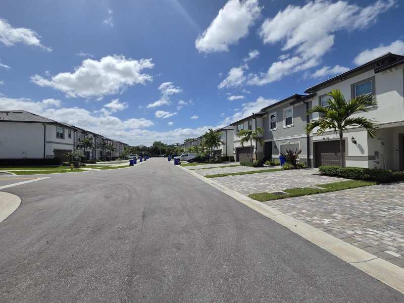 3213 Watercress Drive, Lauderdale Lakes FL 33311