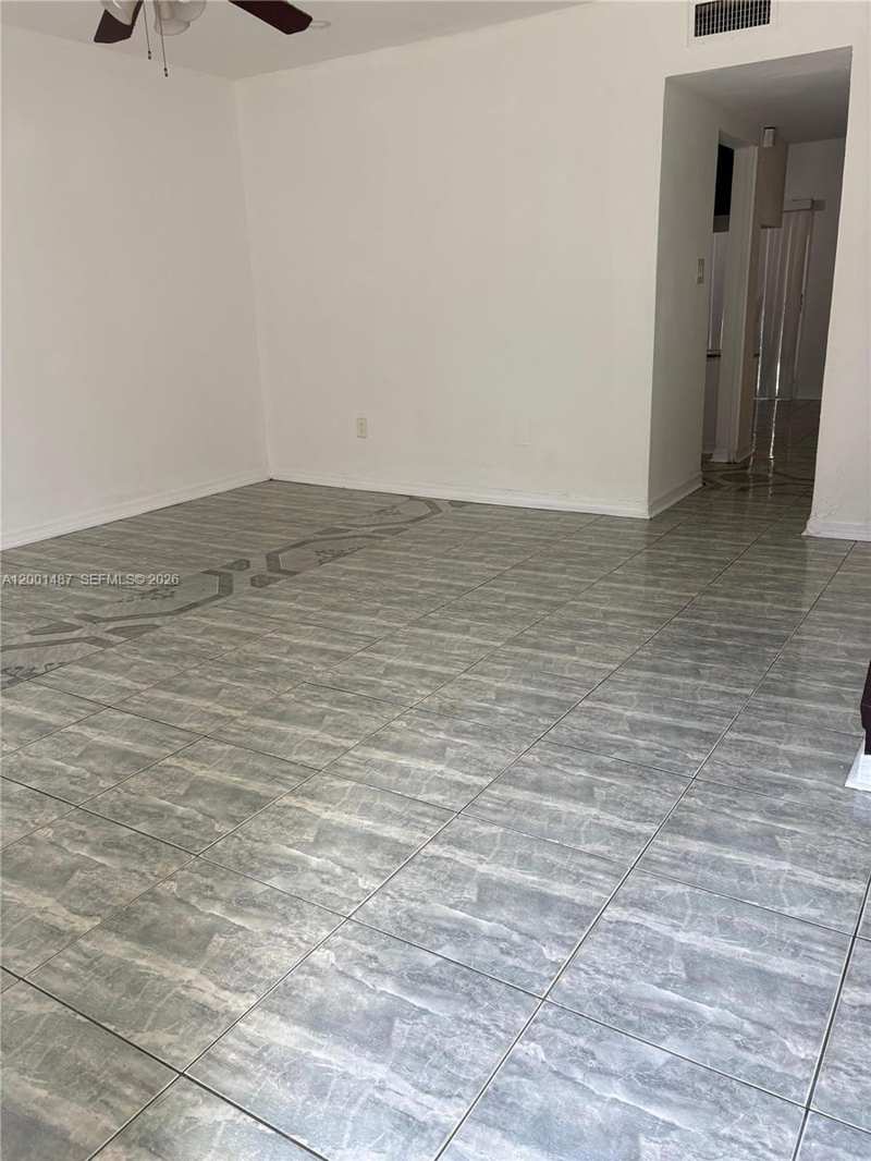 270 NE 142nd St # 14A, Miami FL 33161