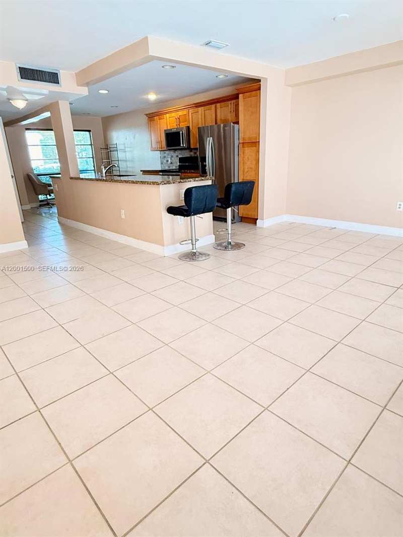2750 N 34th Ave # 9D, Hollywood FL 33021