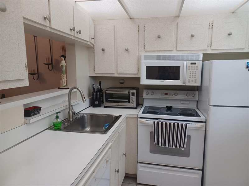 1391 S Ocean Boulevard # 105, Pompano Beach FL 33062