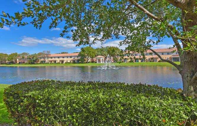 7401 Sarentino Lane # 211, Boynton Beach FL 33437