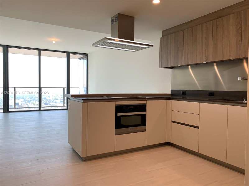 1000 Brickell Plz # 3904, Miami FL 33131