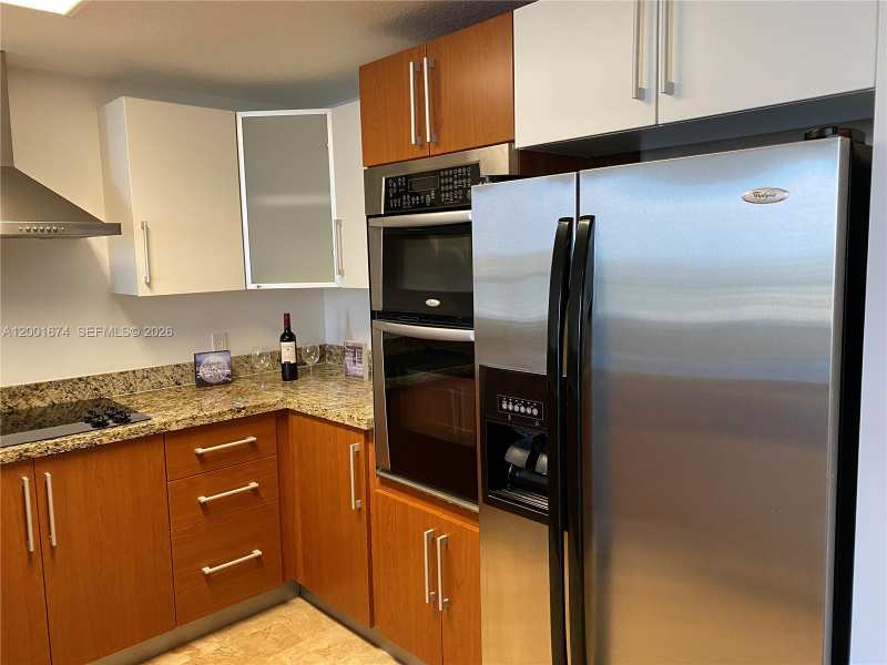 170 SE 14th St # 2807, Miami FL 33131