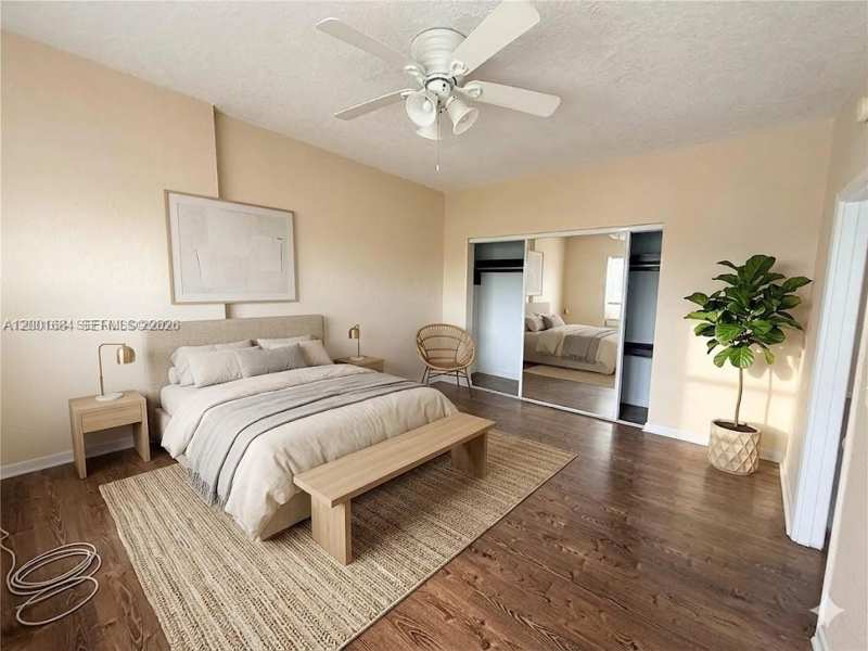 620 84th St # 25, Miami Beach FL 33141