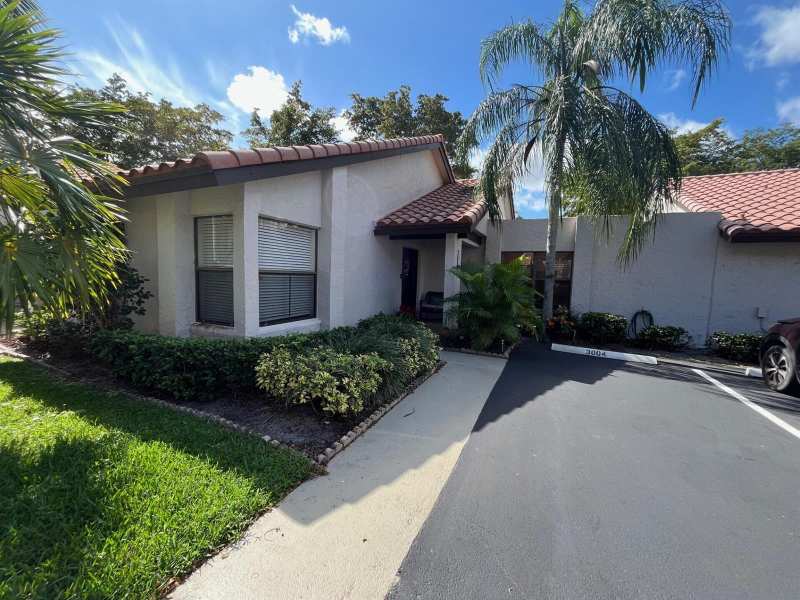 3008 Lake Shore Drive, Deerfield Beach FL 33442
